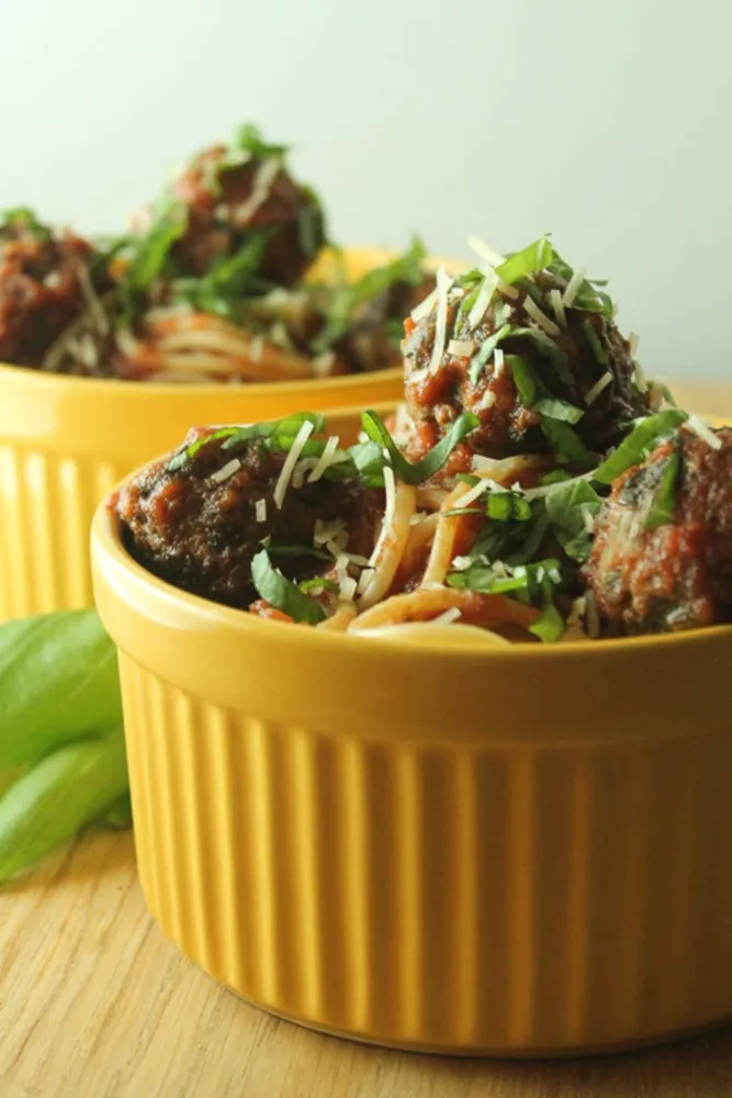 Crock Pot Turkey Spinach Meatballs